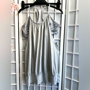 Lululemon sports tank